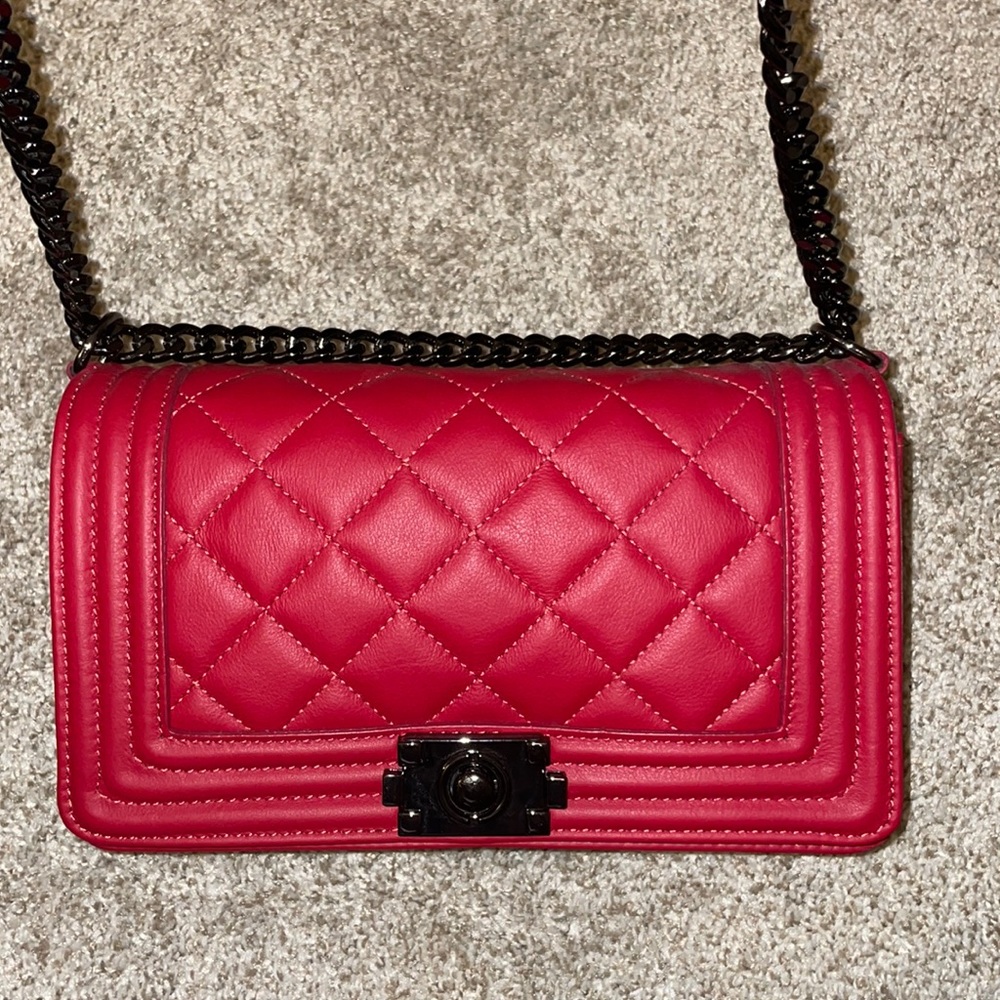 Vera Pelle Italian leather ruby purse